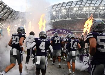 Kansas State QB Avery Johnson’s father and brother issue apology after their Ireland brawl goes viral