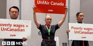 Return to service delayed after union defies order