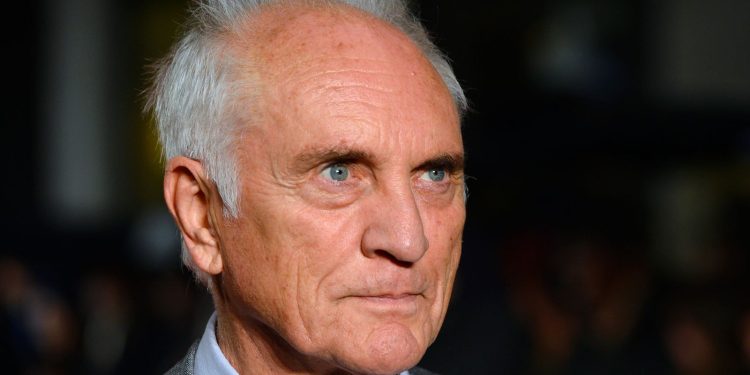Terence Stamp, Superman villain and star of The Adventures of Priscilla, Queen of the Desert, has died | Ents & Arts News