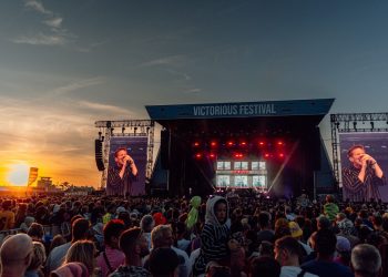 Bands pull out from festival after group ‘cut off’ over Palestine flag | UK News