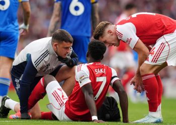 Arsenal injury woes deepen as Saka, Odegaard off against Leeds