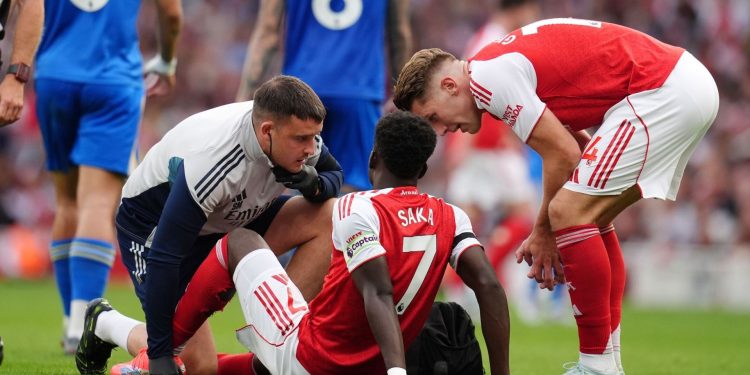 Arsenal injury woes deepen as Saka, Odegaard off against Leeds