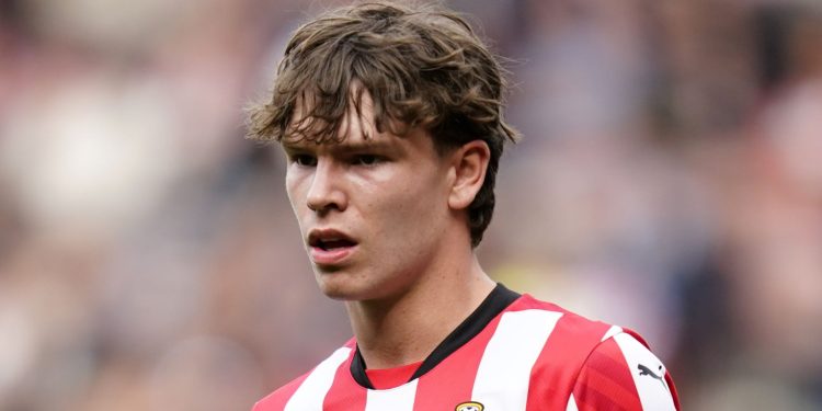 Everton confirm Dibling signing