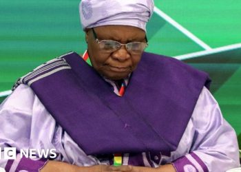 Head-on crash between police van and prison bus kills 16 in Namibia