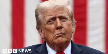 Trump ‘ready’ to sanction Russia if Nato nations stop buying its oil