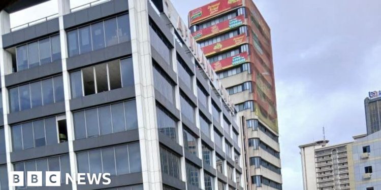 At least 10 dead in Lagos high-rise office building fire
