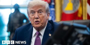 Trump faces major headaches with incidents in Qatar and Poland