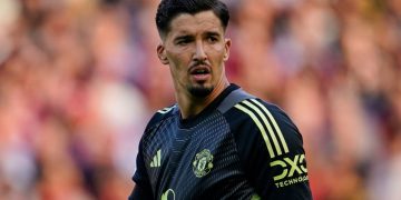 Amorim: I hope Bayindir can be like the next Van der Sar