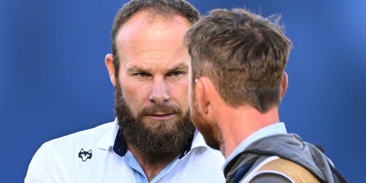 Noren shares lead as Hatton jumps into Wentworth title contention