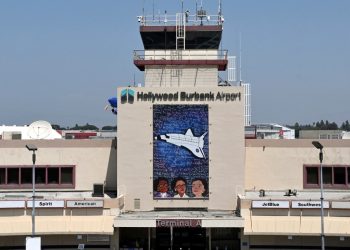 FAA reports staffing issues at airports as government shutdown continues