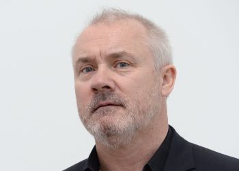 Man jailed after burgling Damien Hirst’s studio while wearing GPS tag | UK News