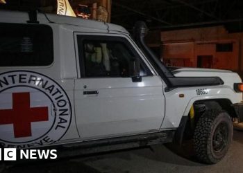 Israel receives two bodies Hamas says are dead hostages