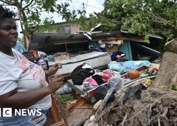 Jamaicans take stock after Hurricane Melissa causes damage, flooding and power cuts