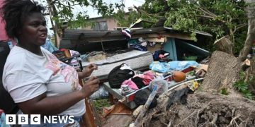 Jamaicans take stock after Hurricane Melissa causes damage, flooding and power cuts