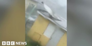 Watch as Hurricane Melissa makes landfall in Jamaica