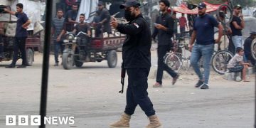 Gaza City clashes between Hamas and clan members leave 27 dead