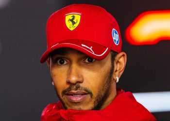 Hamilton given Singapore GP penalty as Alonso hits out at Ferrari driver