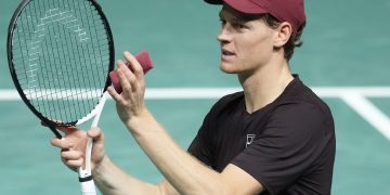 Sinner starts bid to reclaim No 1 spot with Paris win, Norrie to face Vacherot