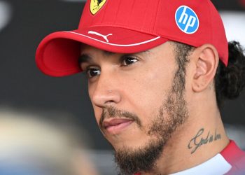 Hamilton: Horner speculation 'distracting' for Ferrari