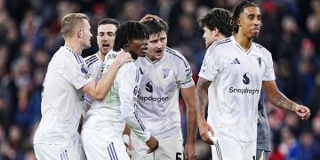 Neville: Huge weeks ahead for Amorim – but Man Utd can make top six