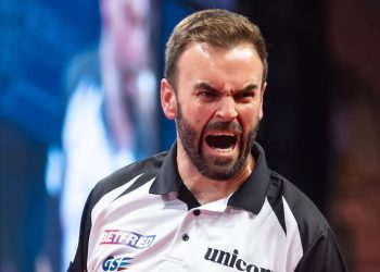Smith triumphs over nine-dart star Rock in Players Championship final