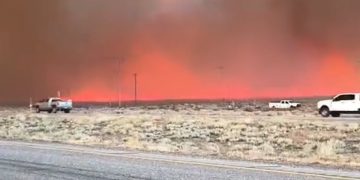 California Pack Fire spreads rapidly
