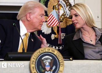 US justice department investigates Epstein’s alleged ties to Clinton and banks after Trump request
