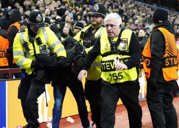 Young Boys fans clash with police during Villa match