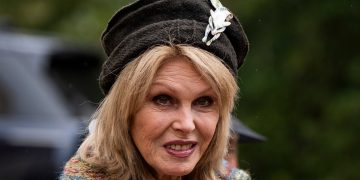 Dame Joanna Lumley warns of ‘crisis hidden in plain sight’ – with 1.5 million older people set to spend Christmas alone | UK News
