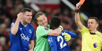 Mic'd Up: Ref had 'very little choice' after Gueye slap on Keane