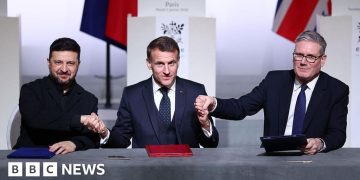 UK and France to send troops to Ukraine if peace deal agreed with Russia
