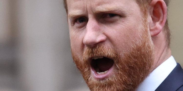 Prince Harry becomes emotional after day of dramatic evidence against Mail publisher | UK News