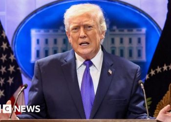 Trump brings in new 10% tariff as Supreme Court rejects his global import taxes