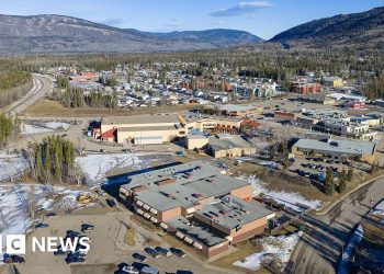 Police identify 18-year-old as suspect in Tumbler Ridge shooting