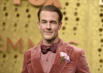 “Dawson’s Creek” alum James Van Der Beek announces cancer diagnosis