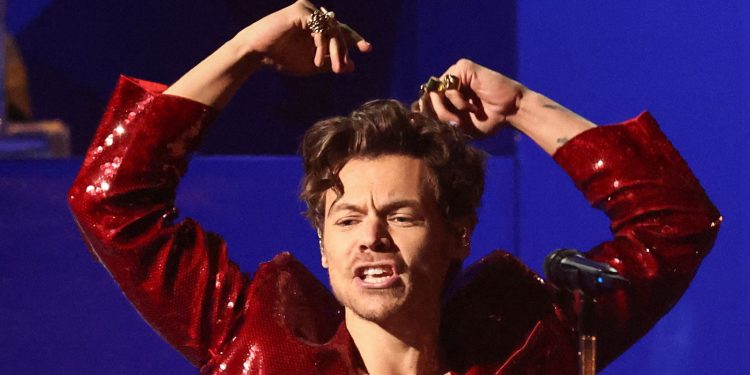 UK’s top 100 taxpayers revealed – and who has contributed the most to a record £5.7bn? | UK News