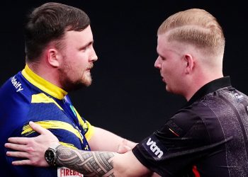 De Decker sets up Littler encounter with Ratajski to face Humphries in Poland