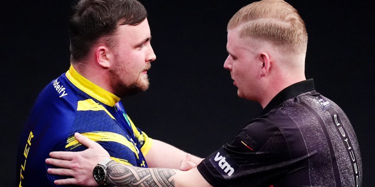 De Decker sets up Littler encounter with Ratajski to face Humphries in Poland