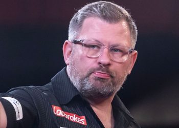 Wade wins ProTour season opener | 'Of course I should be in Premier League!'