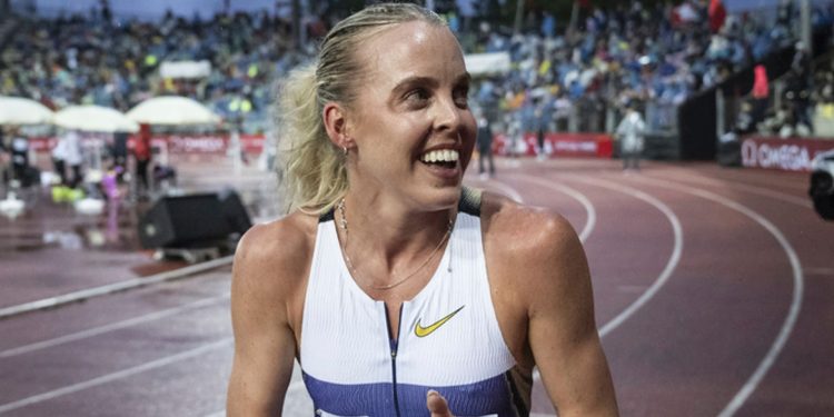 Hodgkinson smashes women's indoor 800m world record