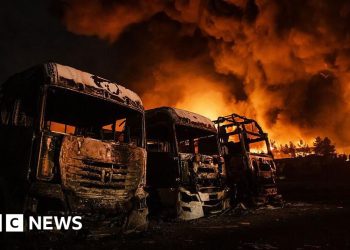 Oil prices jump above $100 for first time in four years