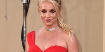 Britney Spears spends night in cells after being arrested in California | Ents & Arts News
