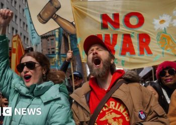 No Kings protests across the US rally against Donald Trump