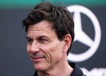 Wolff wary of 'politics' towards 'extremely strong' Mercedes