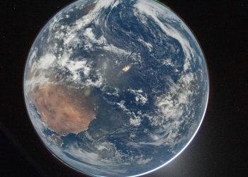 For Artemis II astronauts, pull of moon’s gravity is now stronger than Earth’s