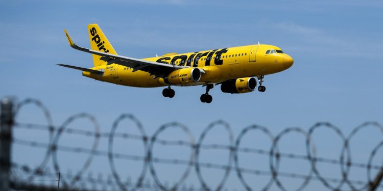 Spirit bailout idea fuels fears about government, business