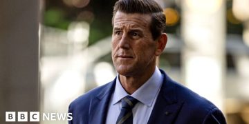 Australia's most-decorated soldier vows to 'fight' war crime charges