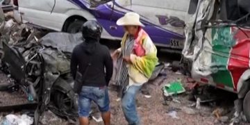 Colombia highway bomb attack kills at least 19