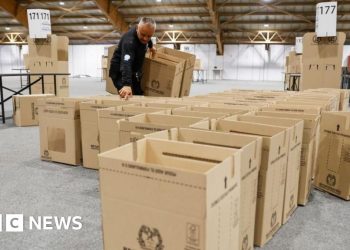 Colombia votes in presidential election that could redefine relations with US