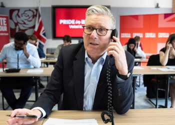 Starmer’s Labour suffer huge losses as hard-right Reform gains